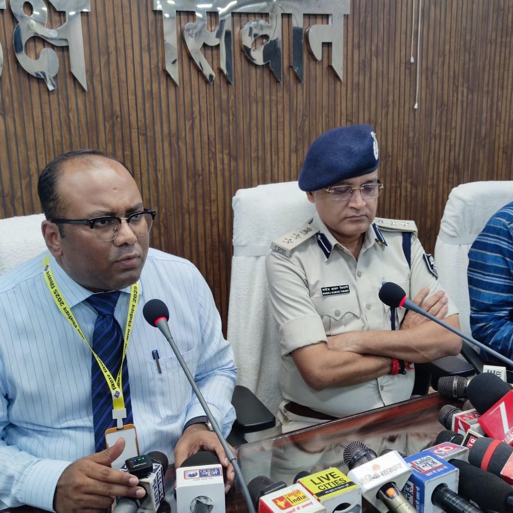 मतदान की तैयारी पूरी, बीएनएसएस की धारा 163 लागू:डीएम-एसपी ने कहा 6 नवंबर को करें मतदान, बूथों पर पैरामिलिट्री तैनात