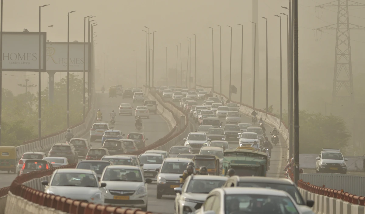 Delhi Vehicle Ban | दिल्ली सीमाएं हुई सील! BS-III और पुराने मालवाहक वाहन आज से ‘नो एंट्री’, उल्लंघन पर भारी जुर्माना तय