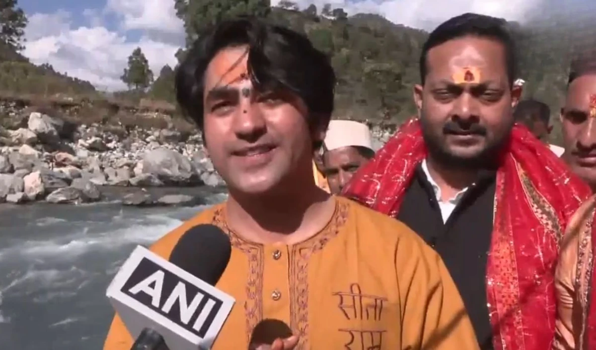 इस देश में ‘गजवा-ए-हिंद’ नहीं, ‘भगवा-ए-हिंद’ होगा, Dhirendra Shastri का बड़ा बयान