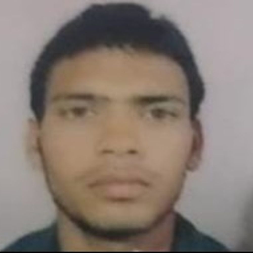 औरेया में सड़क हादसे में युवक की मौत:बाइक कार से टकराई, परिजनों में शोक का माहौल