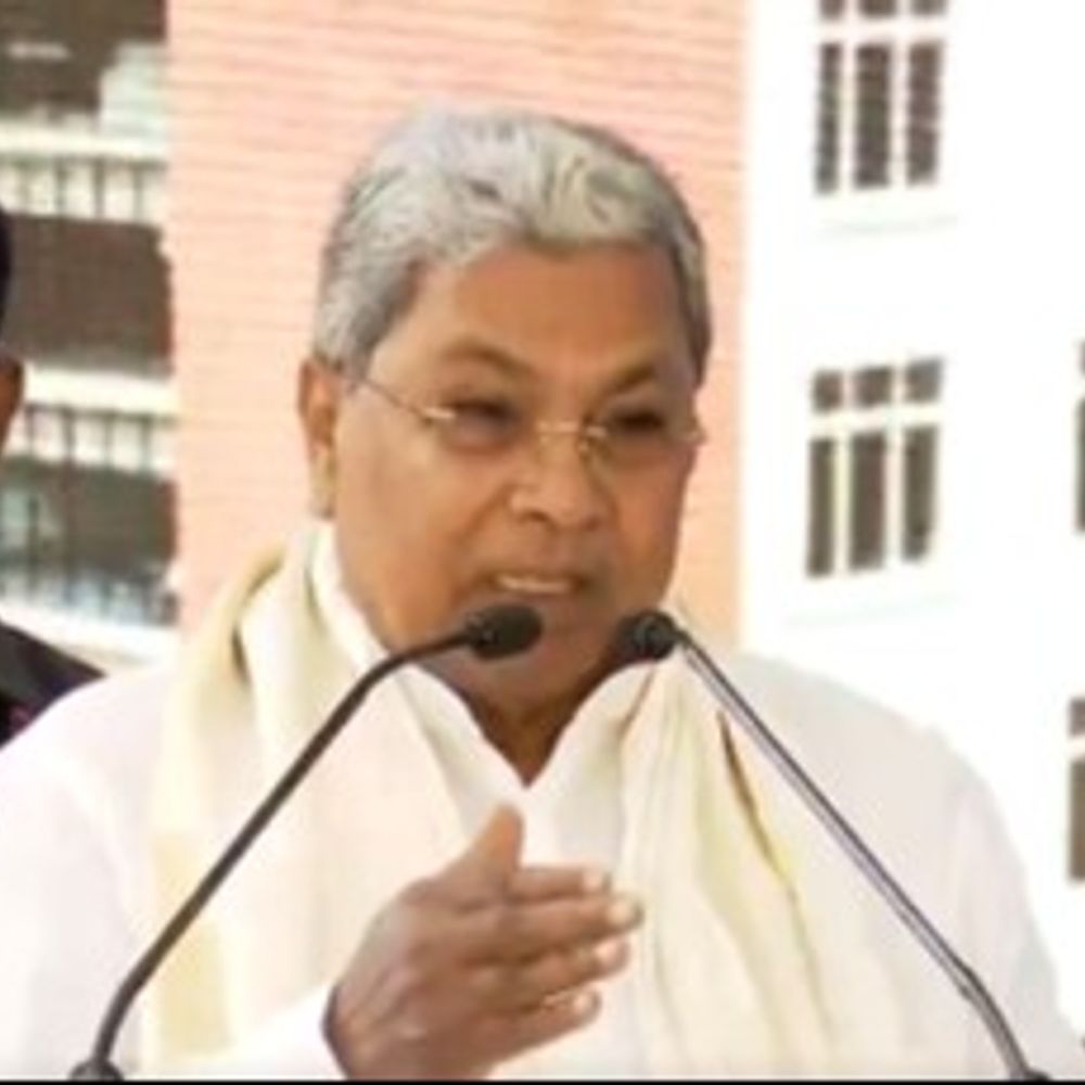 CM सिद्धारमैया बोले- मोदी सरकार जबरन हिंदी थोप रही:कन्नड़ की उपेक्षा हो रही; हिंदी-अंग्रेजी से हमारे बच्चों की प्रतिभा घट रही