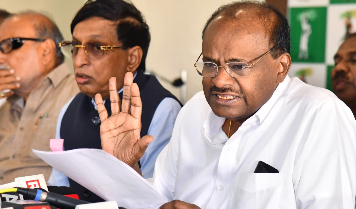 कर्नाटक में ‘नाटक’ पर कुमारस्वामी का तंज, बोले- विकास ध्वस्त, परिणाम का बेसब्री से इंतजार है