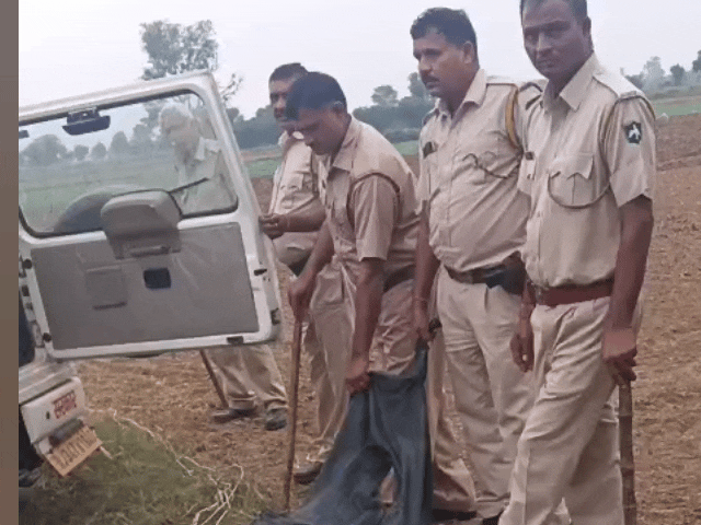 हथकड़ शराब माफियों के ठिकानों पर आबकारी की दबिश:5 भट्टियों को तोड़ा, 5 हजार लीटर वॉश नष्ट किया, 69 लीटर हथकड़ शराब जब्त