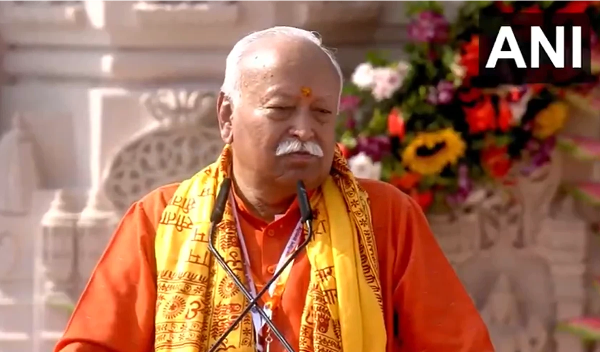 ‘राष्ट्र के लिए ऐतिहासिक’, मोहन भागवत बोले – अयोध्या में फहराया धर्मध्वज, अब पूरी दुनिया इस राह पर चलेगी
