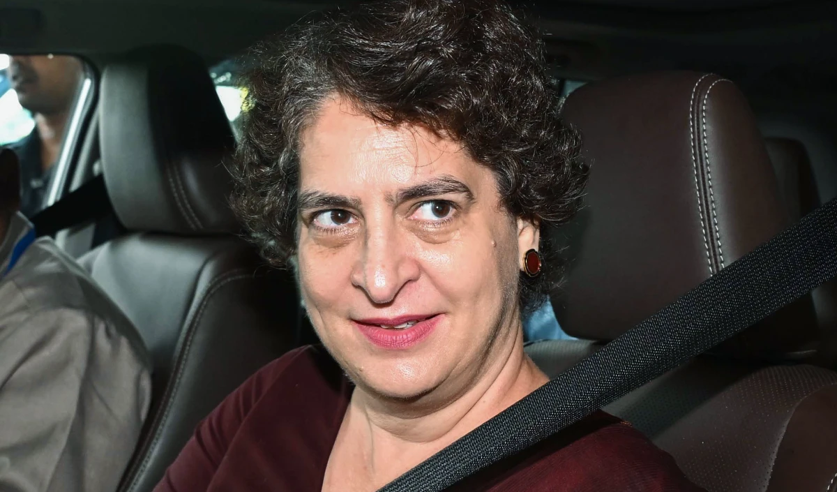 प्रियंका गांधी का PM मोदी और CM रेखा गुप्ता से सीधा सवाल: दिल्ली को ‘ज़हरीली धुंध’ से मुक्ति कब?