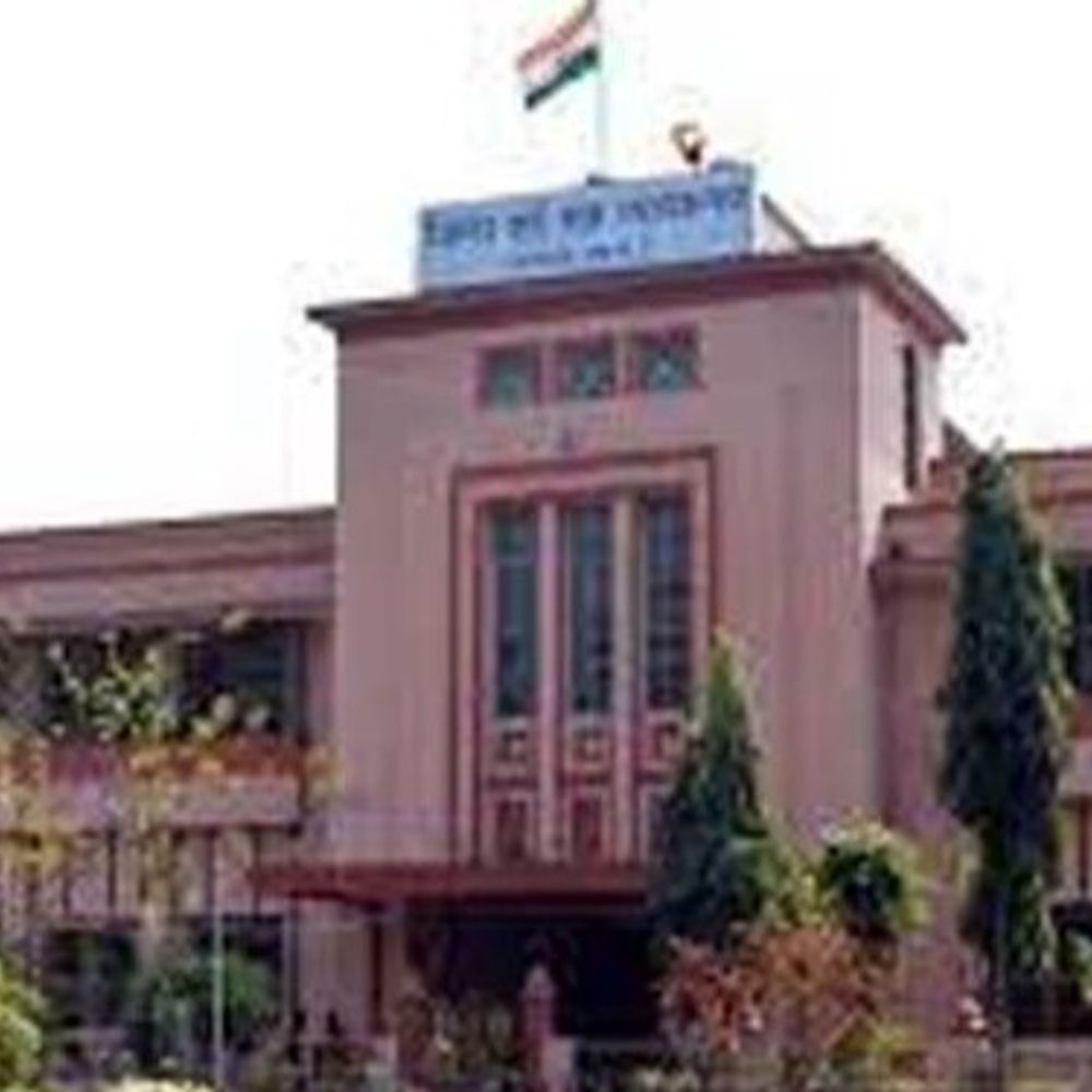 रायगढ़ में गांजा तस्करों को 5-5 साल का कारावास:5 किलो गांजा के साथ पकड़ाए थे, कोर्ट ने 10 हजार जुर्माना भी लगाया