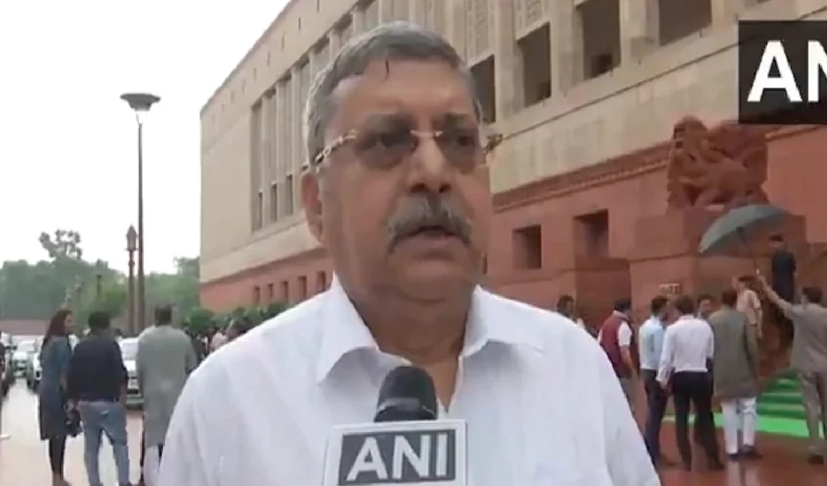 सांसद कल्याण बनर्जी के साथ बड़ा साइबर फ्रॉड, KYC अपडेट के बहाने 56 लाख की ठगी