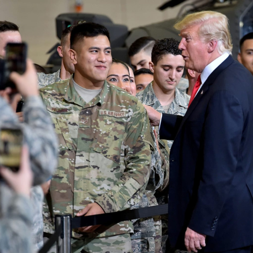 मेक्सिको में सेना भेज सकते हैं ट्रम्प:ड्रग कार्टेल्स पर ड्रोन स्ट्राइक का प्लान, खुफिया एजेंसी CIA भी होगी शामिल