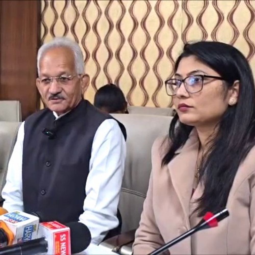 पलवल में इनेलो महिला जिलाध्यक्ष का सरकार पर निशाना:बोली- प्रदेश में महिलाएं सुरक्षित नहीं, बेरोजगारी-भ्रष्टाचार बढ़ा, 2029 के चुनाव में सत्ता हासिल करेगी पार्टी