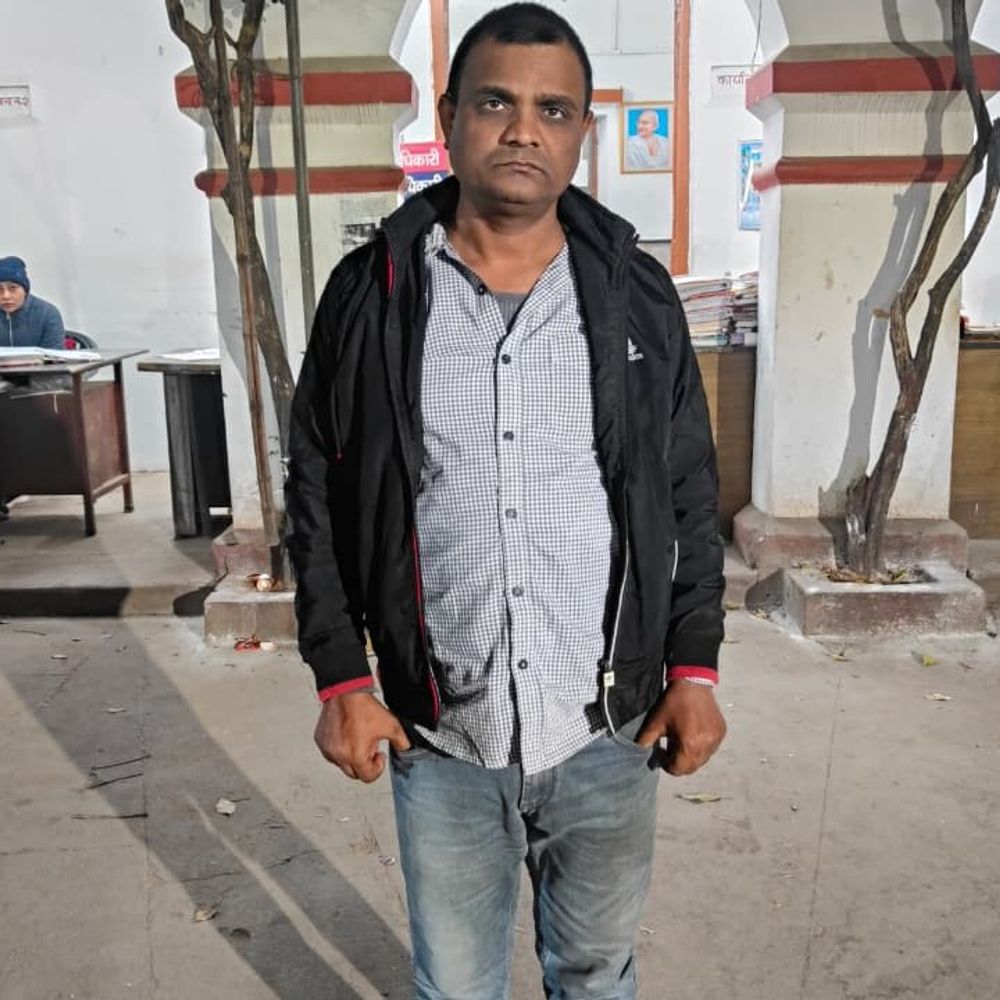 प्रयागराज LT ग्रेड परीक्षा में फर्जी परीक्षार्थी गिरफ्तार:जौनपुर के छात्र की जगह बिहार का युवक दे रहा था परीक्षा