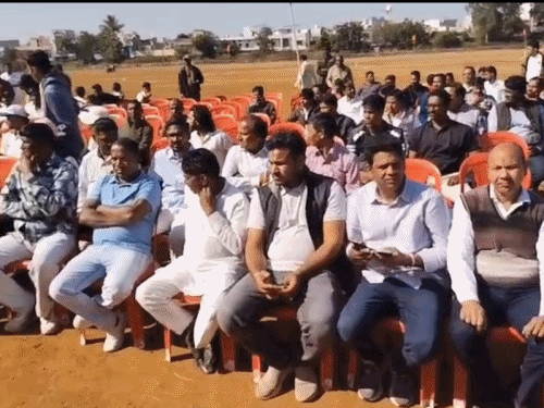 प्रतापगढ़ में लेदर बॉल ओपन क्रिकेट टूर्नामेंट:राजस्व मंत्री हेमंत मीणा ने किया उद्घाटन, पूर्व मंत्री की स्मृति में प्रतियोगिता