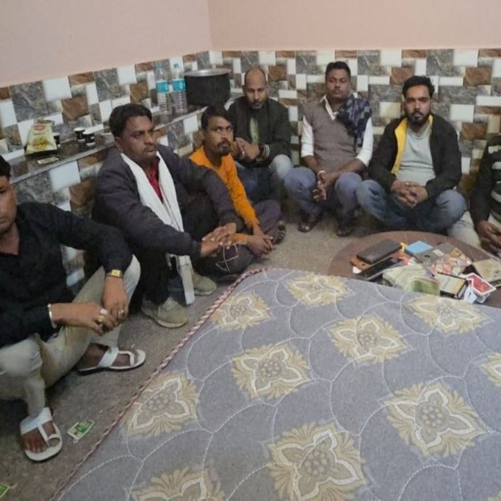 टोंक में जुआ खेलते 7 गिरफ्तार:ताश के पत्ते भी बरामद, 73 हजार रुपए जब्त; DST और निवाई पुलिस की कार्रवाई