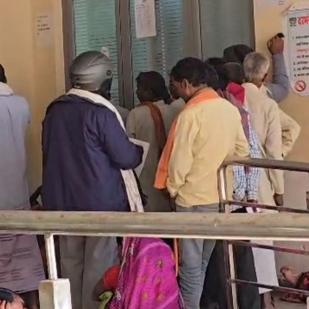 दरभंगा में बढ़ी ठंड, तापमान में गिरावट:DMCH में सर्दी–खांसी के मरीजों की संख्या में इजाफा; एयरपोर्ट पर उड़ानों में देरी