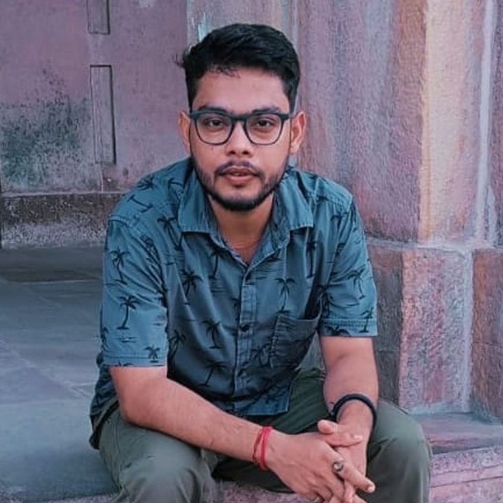 आरा-सासाराम स्टेट हाईवे पर बैंक पीओ की मौत:तेज रफ्तार वाहन ने बाइक में मारी टक्कर, विरोध में रोड जाम; छुट्टी में घर आ रहा था