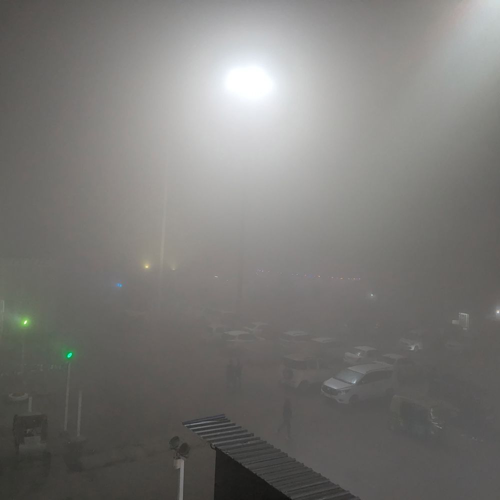 भोजपुर में शिमला-मनाली जैसी ठंड का एहसास:न्यूनतम तापमान 7°C, घने कोहरे-कोल्ड डे का अलर्ट; 8वीं तक के स्कूल 31 दिसंबर तक बंद