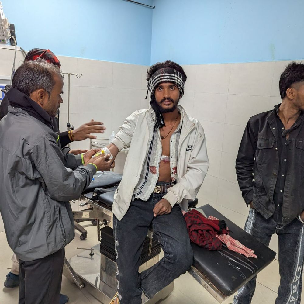 फायरिंग और चाकूबाजी मामले में प्राथमिकी दर्ज:भोजपुर में दोनों पक्ष से 6 लोग गिरफ्तार, पुलिस का मुखबिर बताने पर हुआ था विवाद