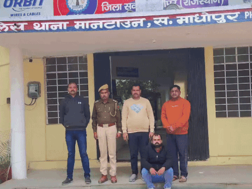 इंटरपोल से जारी लुकआउट सर्कुलर मुंबई से स्थाई वारंटी गिरफ्तार:सऊदी अरब से आते समय एयरपोर्ट पर ही धरा गया स्थाई वारंटी