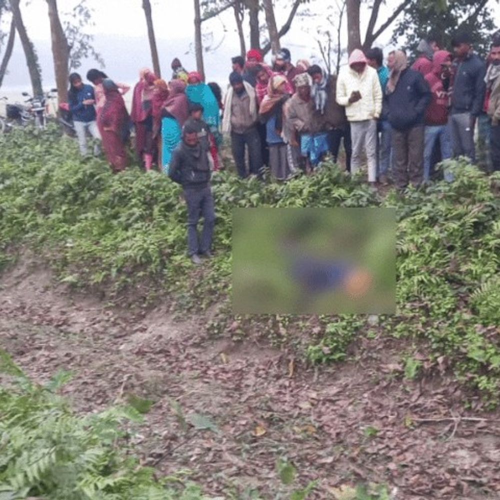 सुपौल में नहर किनारे मिला अज्ञात युवक का शव:पुलिस ने घटनास्थल का किया निरीक्षण, पहचान के लिए लोगों से पूछताछ जारी