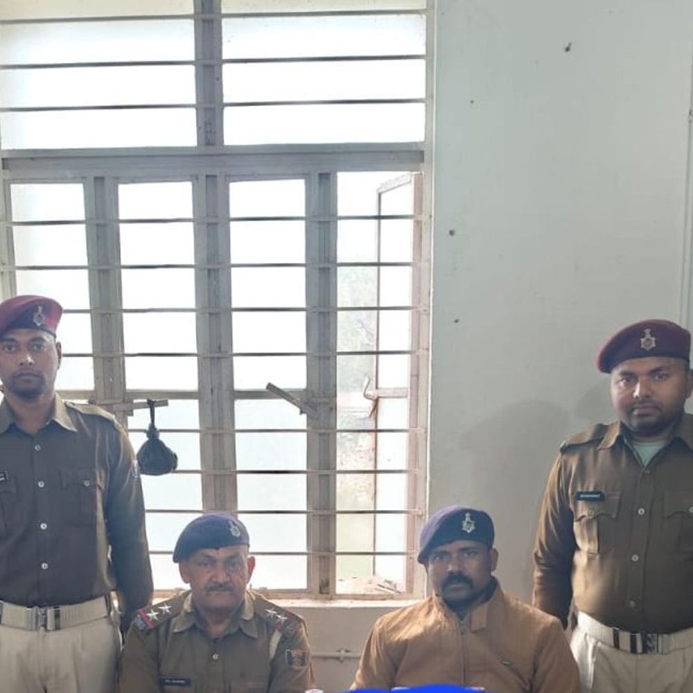 मानसी जीआरपी ने छह बोतल शराब बरामद की:प्लेटफॉर्म पर लावारिस पड़ी थी, तस्करी पर लगाम लगाने के लिए कार्रवाी जारी