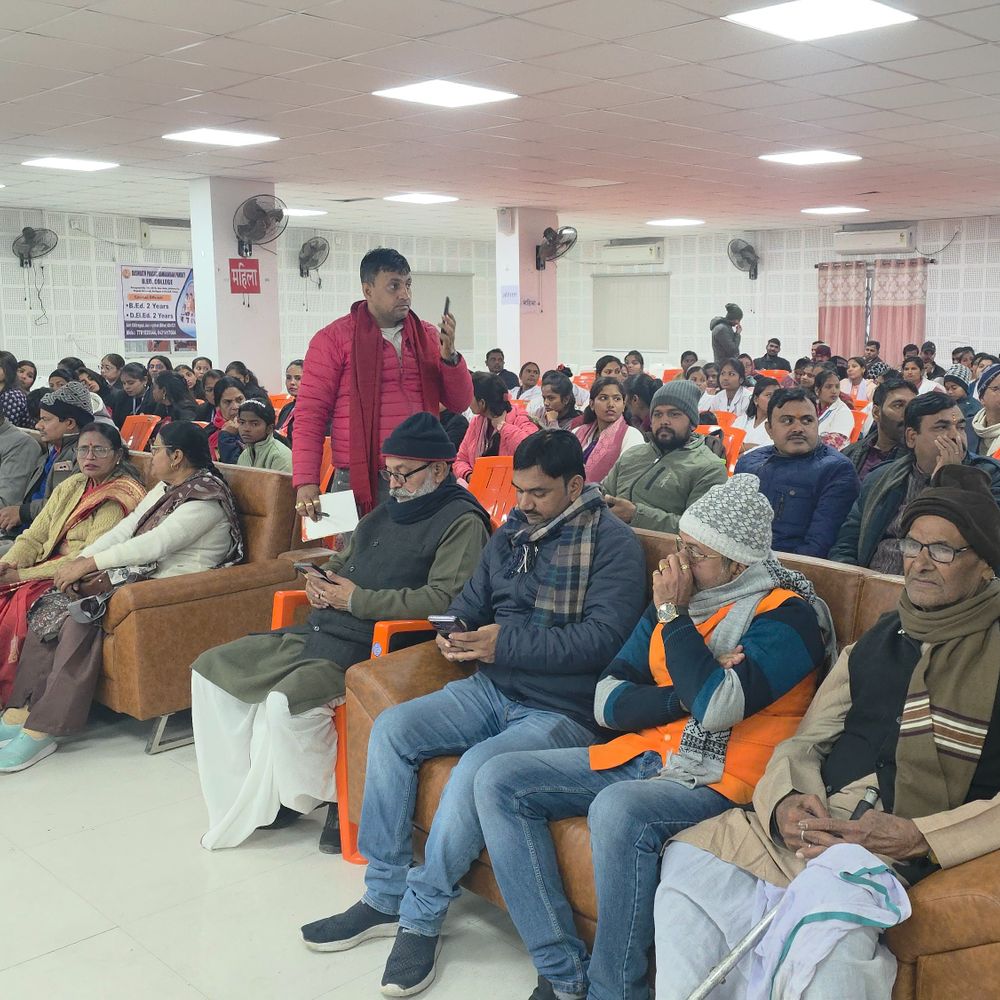 औरंगाबाद में समकालीन जवाबदेही पत्रिका का लोकार्पण:बिहार झारखंड और यूपी से साहित्यकार पहुंचे, बोले- डिजिटल युग में पढ़ने की परंपरा को जीवित रखना बड़ी चुनौती