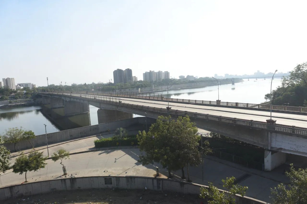 सुभाषब्रिज का पूरा सुपर स्ट्रक्चर को तोड़ने का निर्णय, नया बनेगा