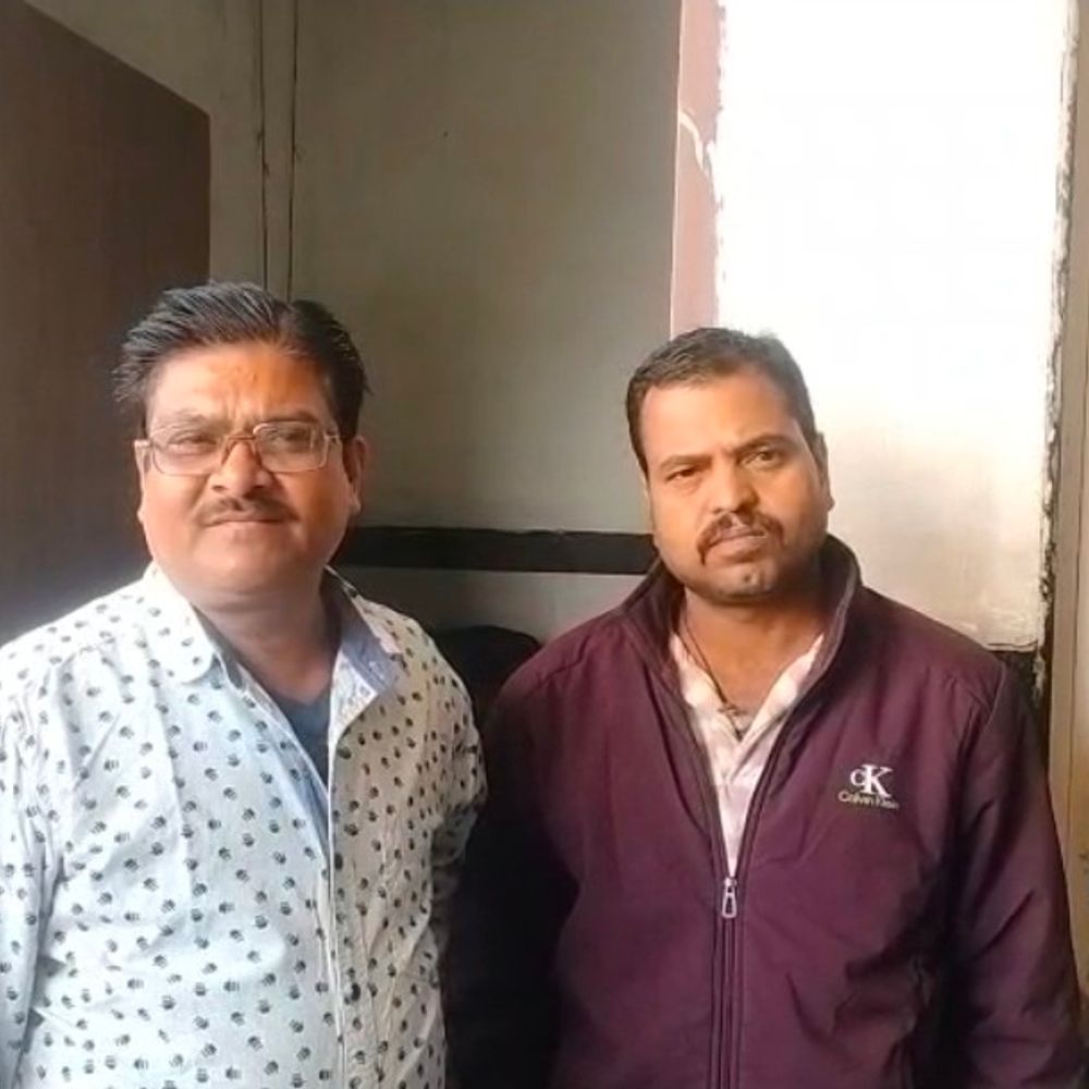 जिला अस्पताल में मरीज की जेब से पर्स निकाला:पैसे-ड्राइविंग लाइसेंस, आधार कार्ड गायब, पुलिस से की शिकायत