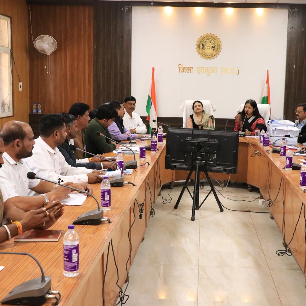 झाबुआ वोटर लिस्ट से 45 हजार 439 नाम हटाए गए:अब 8.61 लाख मतदाता, दावे-आपत्ति के लिए 14 फरवरी तक समय