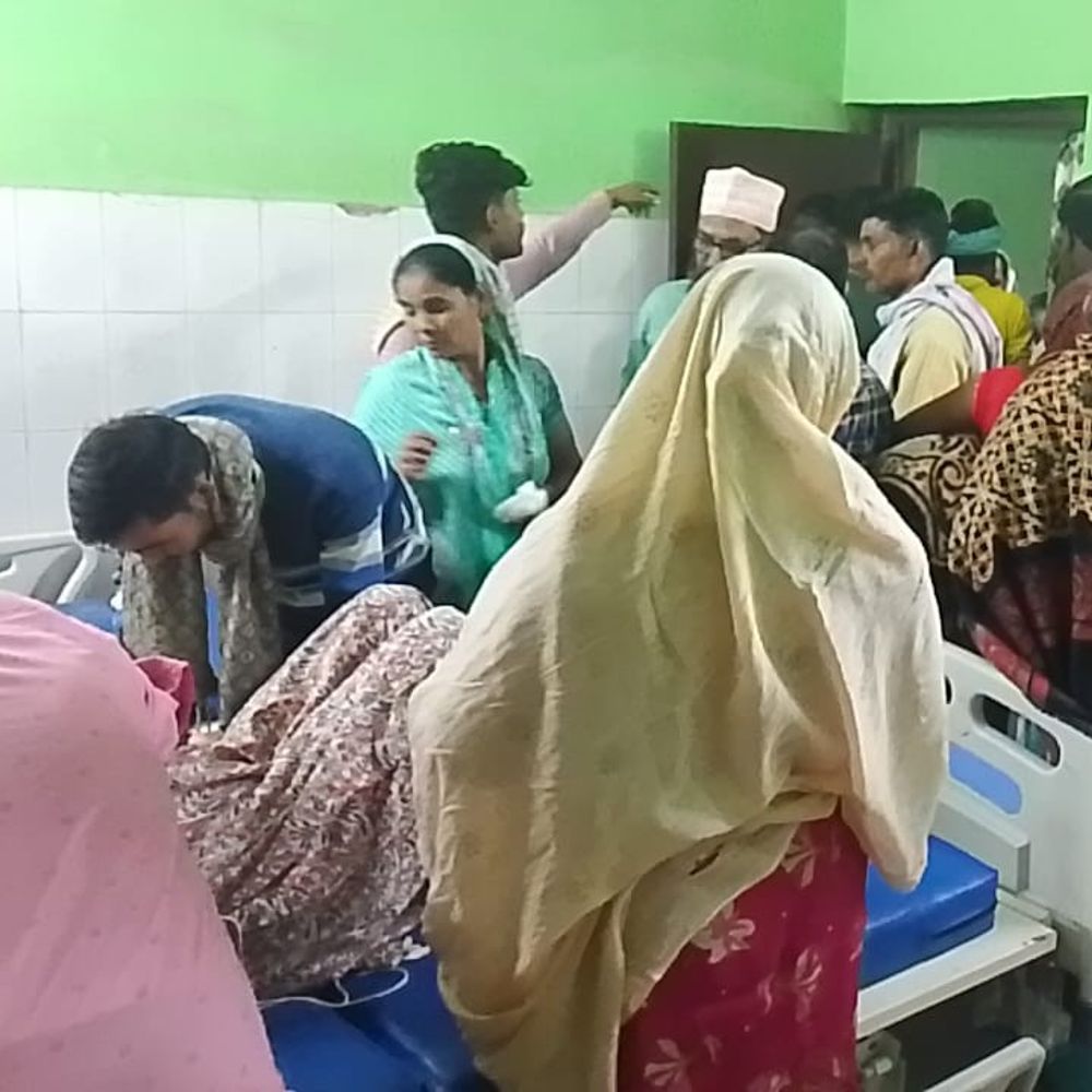 गोड्‌डा में सीएनजी ऑटो की टक्कर में तीन गंभीर:पिरोजपुर-भगैया मार्ग पर हादसा, एक सदर अस्पताल रेफर, मौके पर पहुंची पुलिस