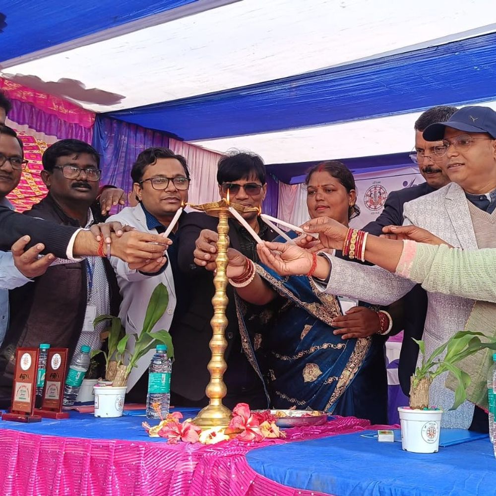 किशनगंज में जीविका ने रोजगार मेला आयोजित किया:1062 युवाओं ने कराया रजिस्ट्रेशन, कई कंपनियों ने लिया भाग