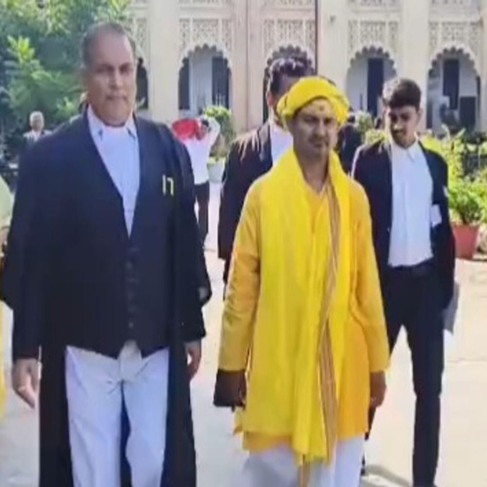 ASI के पूर्व अधिकारी के बयान का किया समर्थन:हिंदूवादी बोले मुस्लिम अधिकारी ने सच्चाई की बयां, अधिकारी ने कहा मुस्लिमों को मथुरा – ज्ञानवापी पर दावा छोड़ना चाहिए