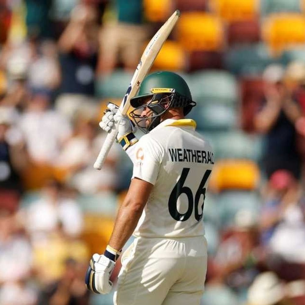 एशेज सीरीज- डे-नाइट टेस्ट में ऑस्ट्रेलिया की पकड़ मजबूत:44 रन की बढ़त ली, 3 बैटर्स की फिफ्टी; दूसरे दिन 378/6 का स्कोर बनाया