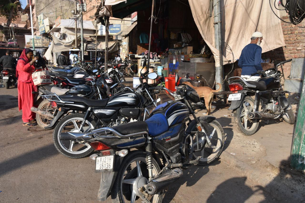 Nagaur patrika news…अतिक्रमण से यातायात व्यवस्था हुई बेपटरी, सडक़ जागरुकता अभियान या खानापूति…!VIDEO