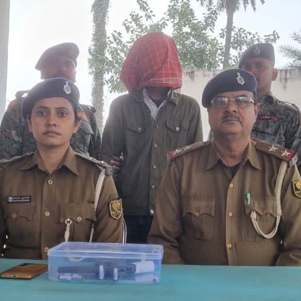 हथियार-कारतूस के साथ युवक अरेस्ट:झंझारपुर पुलिस ने नाबालिग छात्रा के अपहरण की साजिश की नाकाम , एकतरफा प्यार का मामला