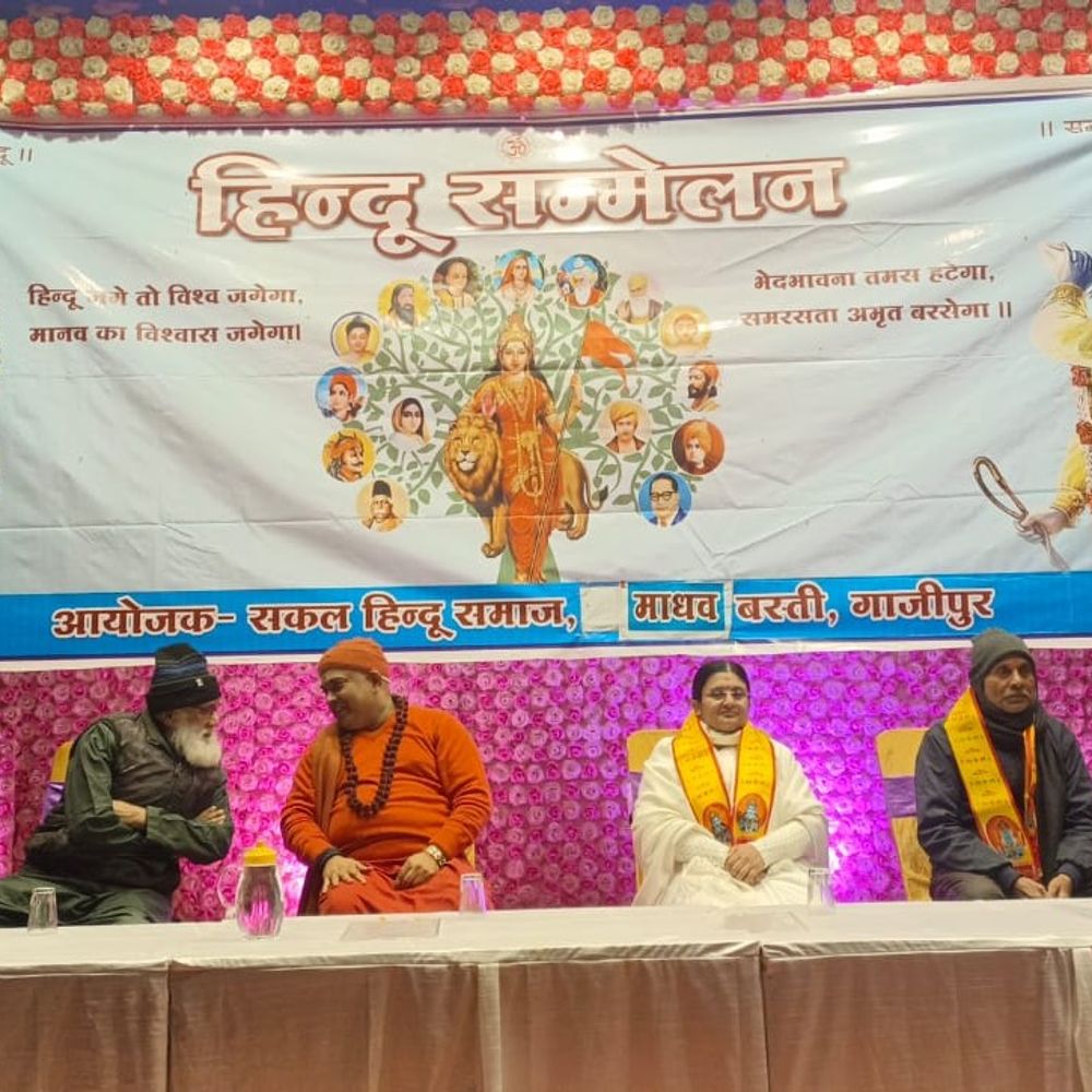 शरिया कानून में महिलाएं ‘हाफ माइंड’- स्वामी जितेन्द्रानंद:बोले- हिंदू समाज में नारियों को देवी स्वरूप माना जाता है, जो भारतीय सभ्यता की मूल पहचान