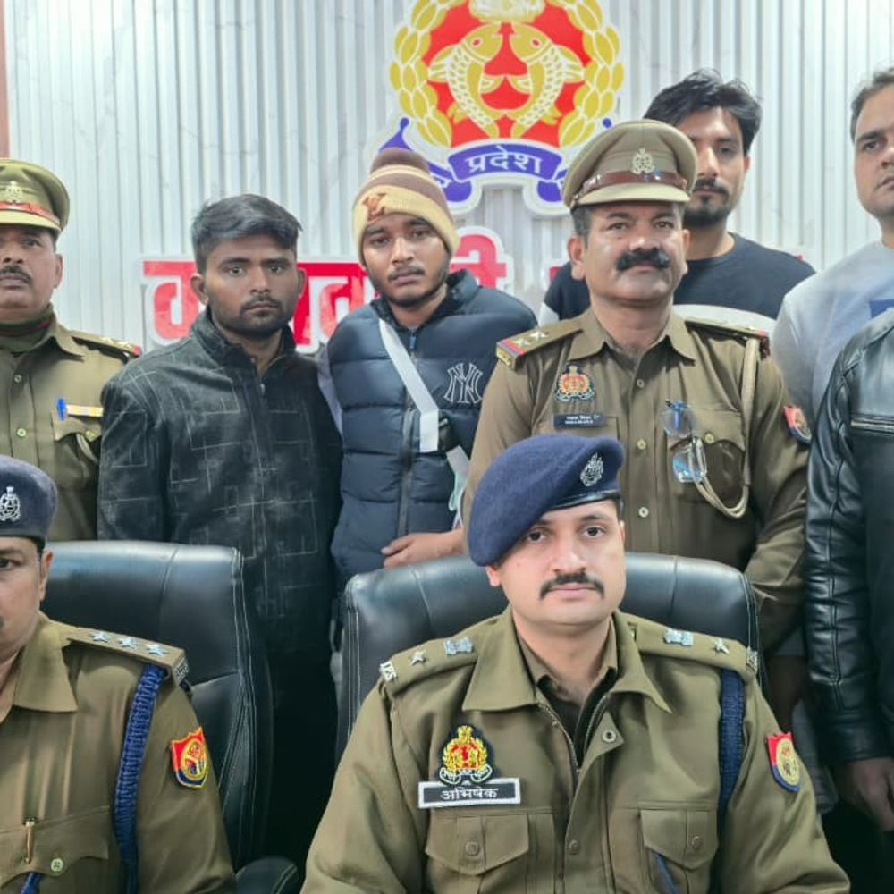 खुद को गोली मरवाकर निर्दोषों को फंसाया, दो गिरफ्तार:औरैया में झूठे केस में फंसाने की साजिश का खुलासा