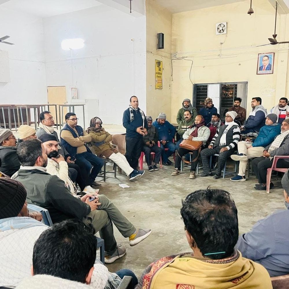 संतकबीरनगर में 27 दिसंबर को होगा सवामनी-हवनोत्सव:श्रीबालाजी कृपा ट्रस्ट द्वारा हीरालाल रामनिवास स्नातकोत्तर महाविद्यालय ध्वज यात्रा के साथ कार्यक्रम