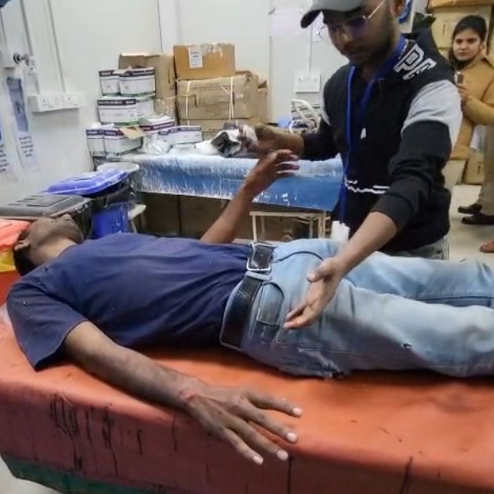 जहानाबाद में स्कॉर्पियो ने बाइक को मारी टक्कर:2 व्यक्ति गंभीर रूप से घायल, सदर अस्पताल में भर्ती