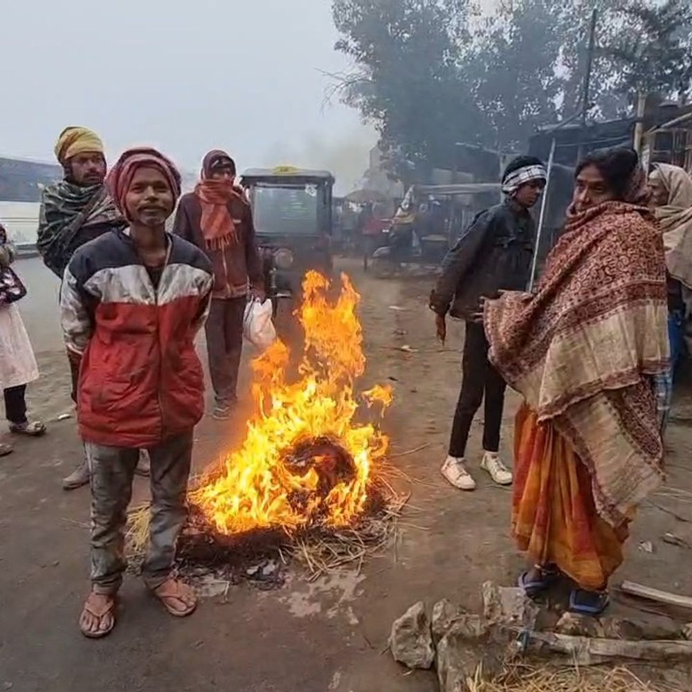 समस्तीपुर में 28 दिसंबर तक कोल्ड डे जैसी स्थिति रहेगी:कोहरे को लेकर रेड अलर्ट, 9 से 11 डिग्री सेल्सियस तक रह सकता है न्यूनतम तापमान