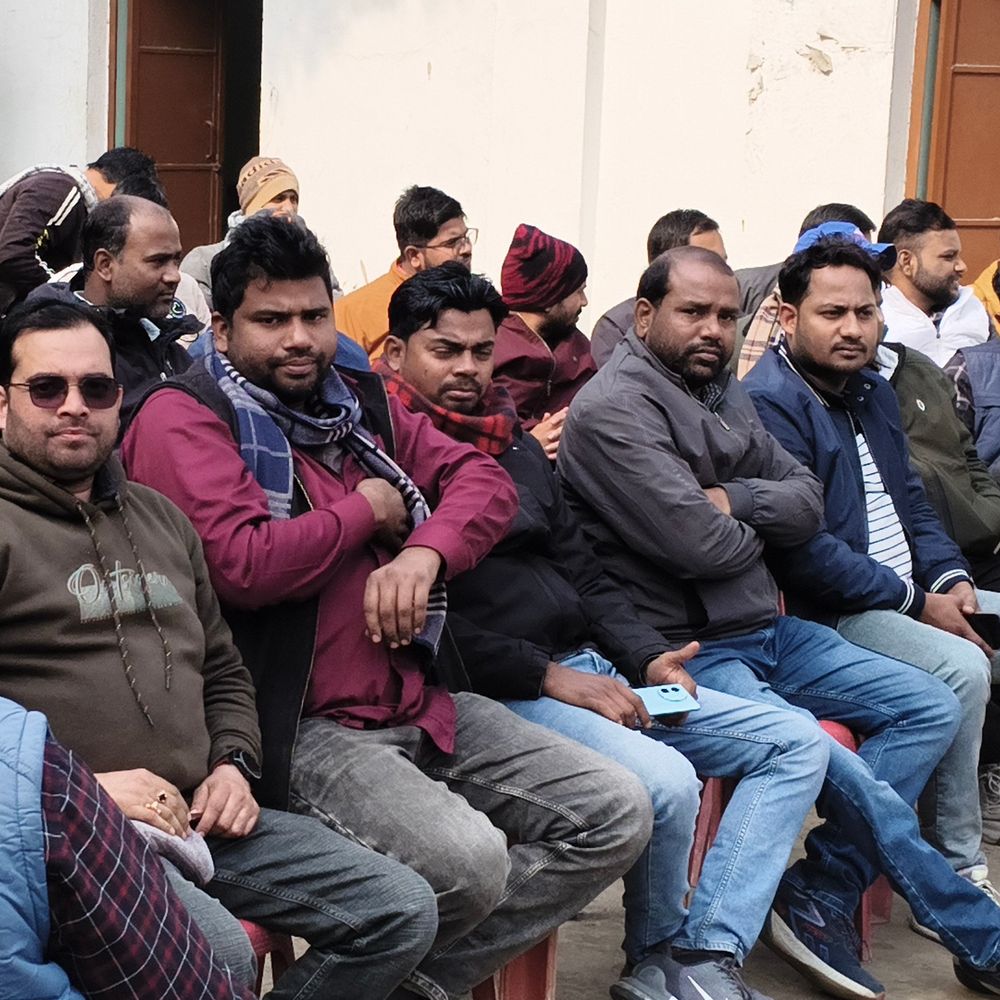 ‘मंत्री जनता दरबार में राजस्व कर्मियों को प्रताड़ित करते हैं’:समस्तीपुर में राजस्व कर्मियों की बैठक, कहा- विजय सिन्हा की हिटलरशाही के खिलाफ प्रदर्शन करेंगे