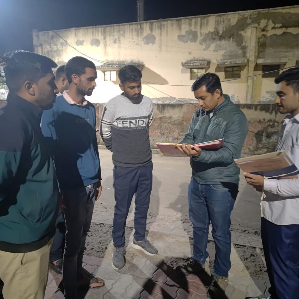 न्यायिक मजिस्ट्रेट ने रैन बसेरों का लिया जायजा:ब्यावर में ठंड के मद्देनजर व्यवस्थाएं जांचीं, अधिकारियों को निर्देश दिए