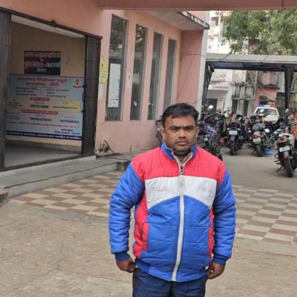 कोडरमा में साइबर ठगों ने दो लोगों से की ठगी:एक शख्स का मोबाइल फोन हैक कर रुपए निकाले, स्कूली छात्रा को किया डिजिटल अरेस्ट