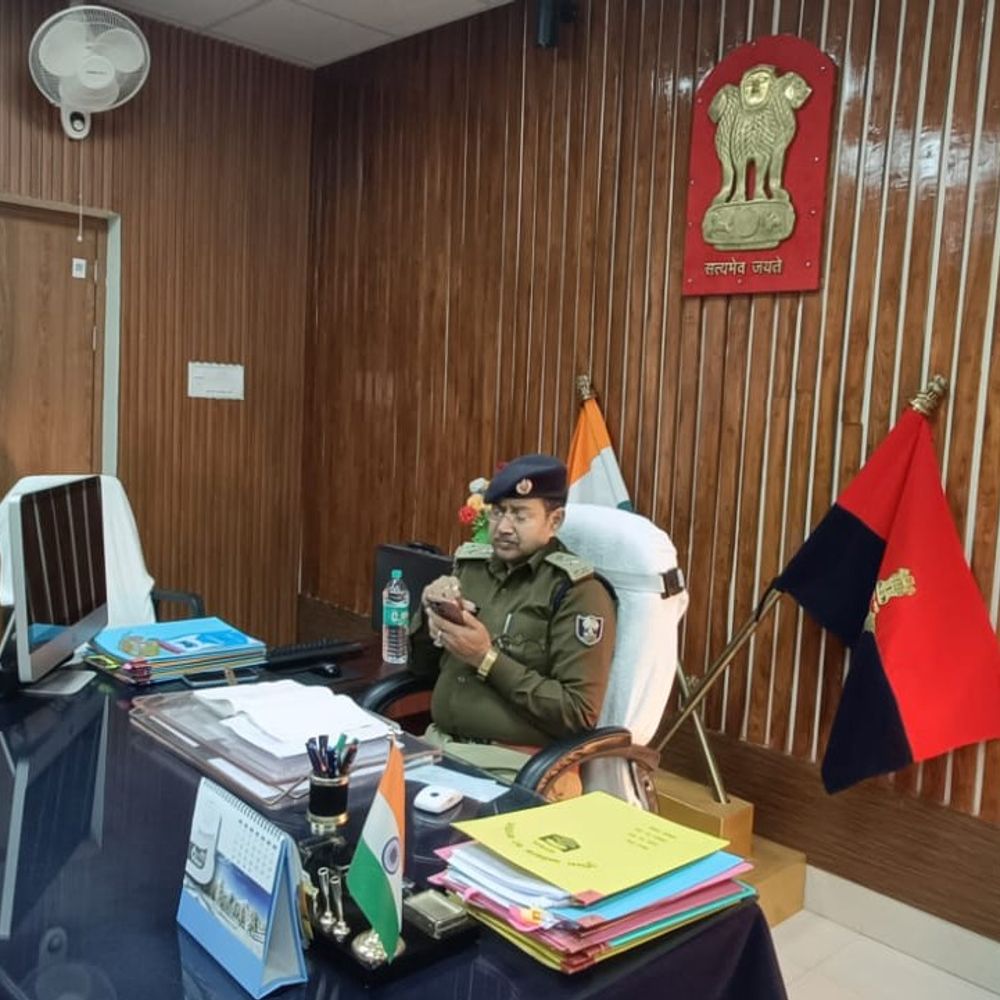 अरवल पुलिस ने हेल्पलाइन नंबर शुरू किया:नागरिक समस्या और संदिग्ध गतिविधि की सूचना देंगे, कानून-व्यवस्था मजबूत करने की पहल