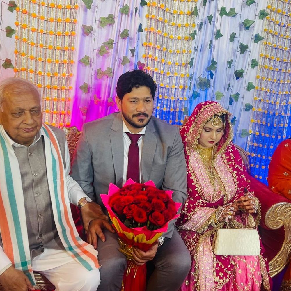 राज्यपाल आरिफ मोहम्मद खान जगदीशपुर पहुंचे:हाजी अशद वारिस खान के पुत्र के वलीमा में हुए शामिल, नए वैवाहिक जीवन की बधाई दी