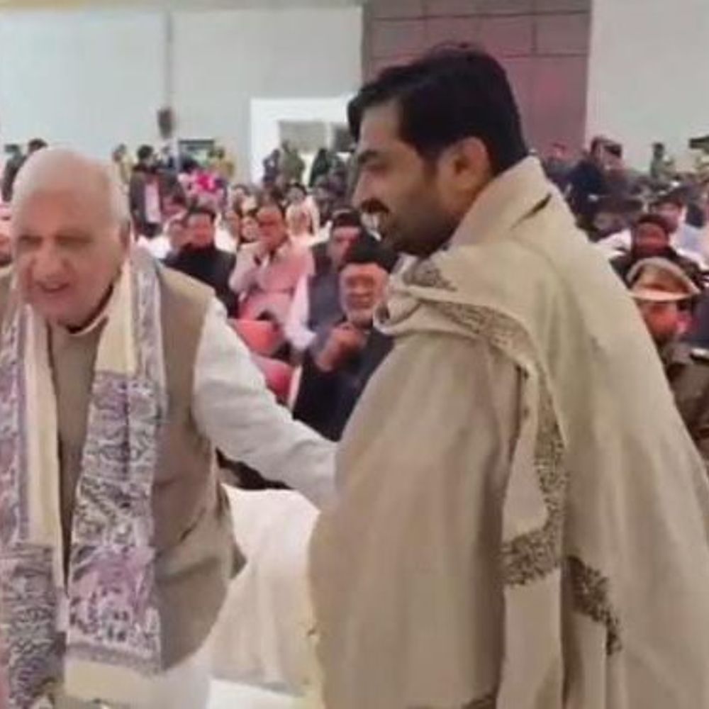 परबत्ता विधायक ने राज्यपाल से की मुलाकात:क्षेत्र के विकास पर हुई चर्चा, मिला आश्वासन