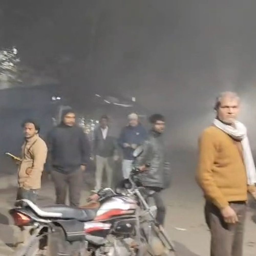 तमंचा लगाकर आढ़ती से एक लाख की लूट:फर्रुखाबाद में बेटी को अस्पताल में देखने गए थे, लौटते समय बदमाशों ने घेरा