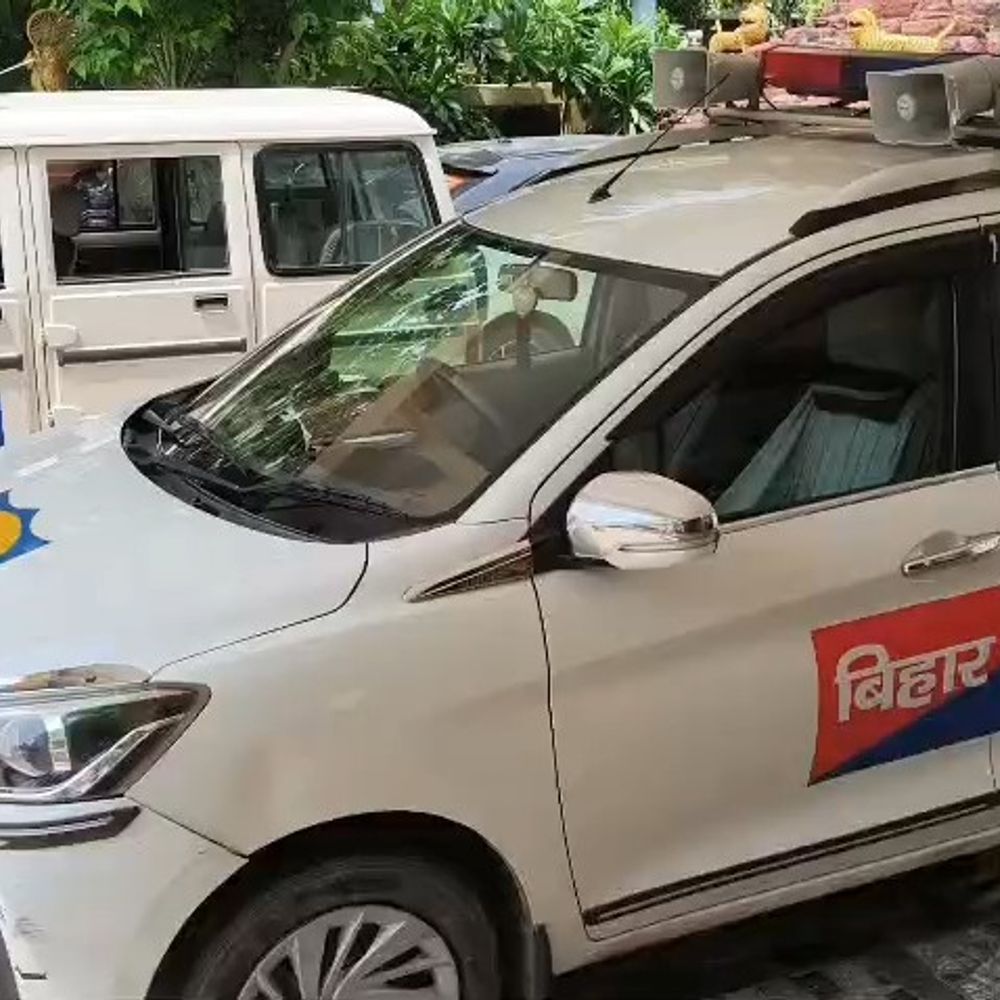 दहेज मांग पूरी न होने पर विवाहिता से मारपीट:पति, सास-ससुर के खिलाफ भभुआ नगर थाना में FIR, 3 साल पहले हुई थी शादी