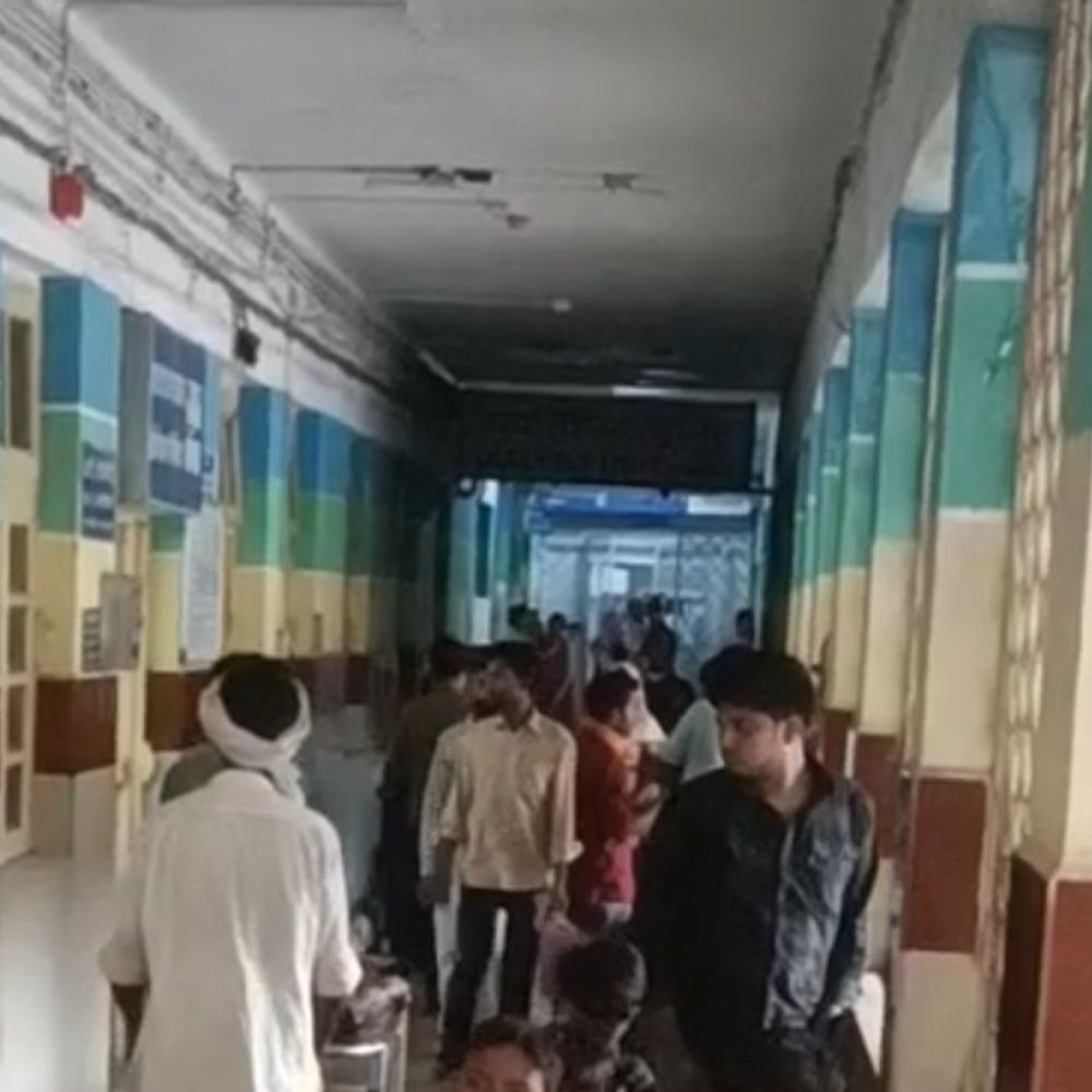 सिवनी के करंट लगने से मजदूर घायल:लाइन मेंटेनेंस के दौरान हुआ हादसा, गंभीर हालत में जबलपुर रेफर