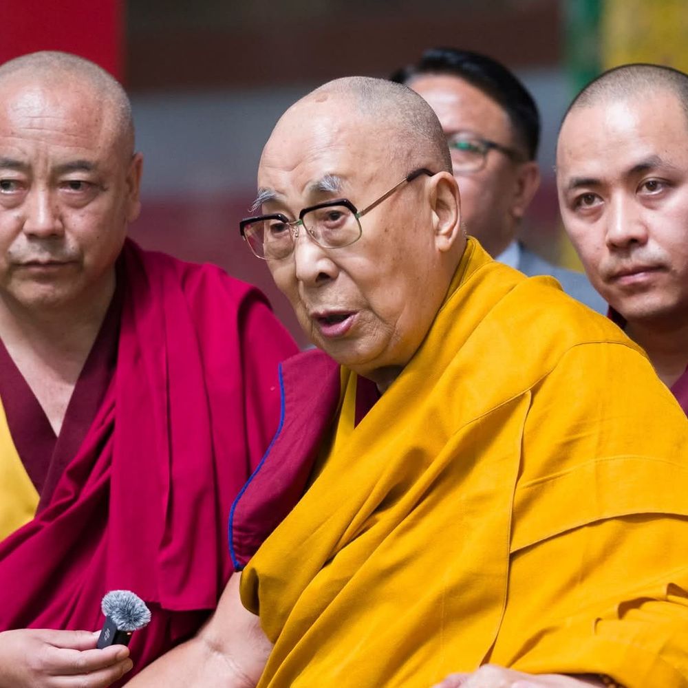 दलाई लामा ने नववर्ष पर दिया प्रेम का संदेश:दुनिया को अधिक समान और मानवीय बनाने का संकल्प लें, करुणामय इंसान बनें