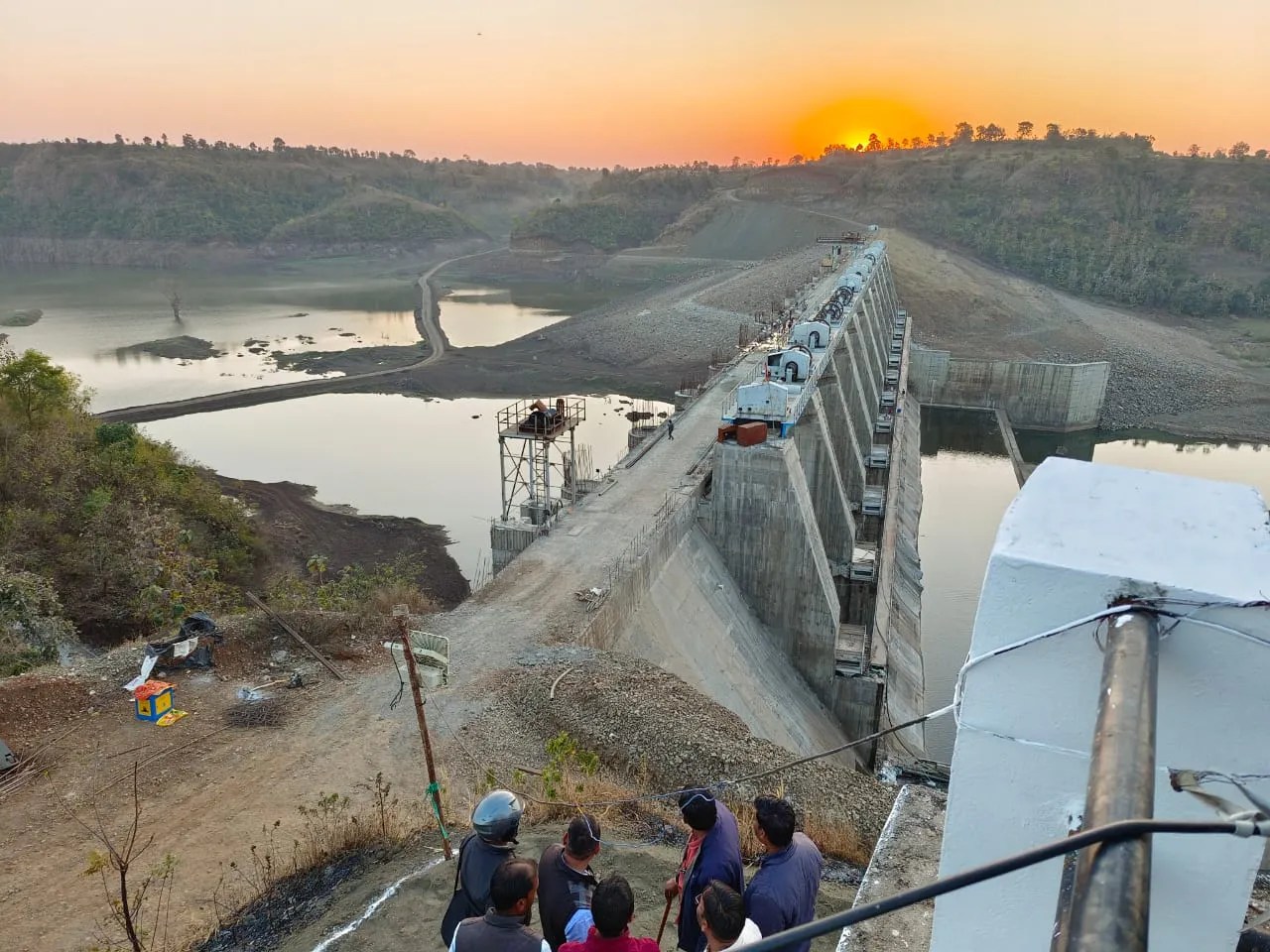 ठेकेदार द्वारा कार्य में लापरवाही बरतने पर मेंढा-वर्धा जल योजनों के टेंडर निरस्त