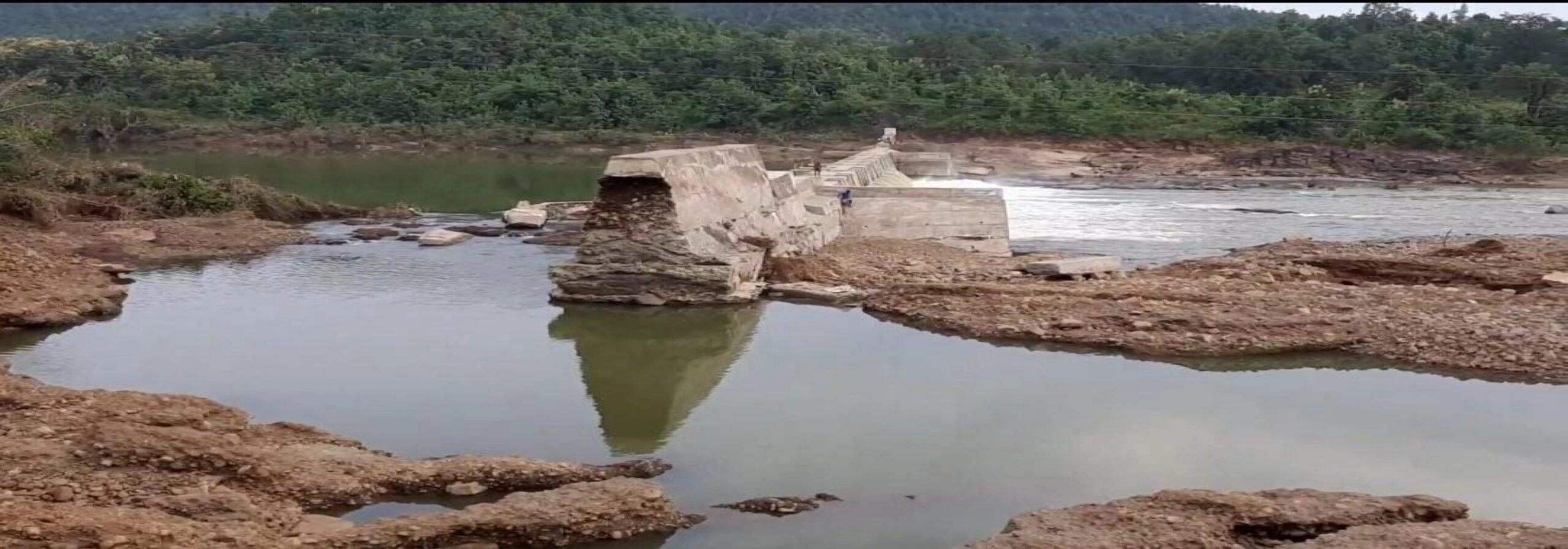 ताप्ती बैराज की मरम्मत पर प्रशासनिक उदासीनता भारी, एक साल में भी नहीं हुई शुरुआत